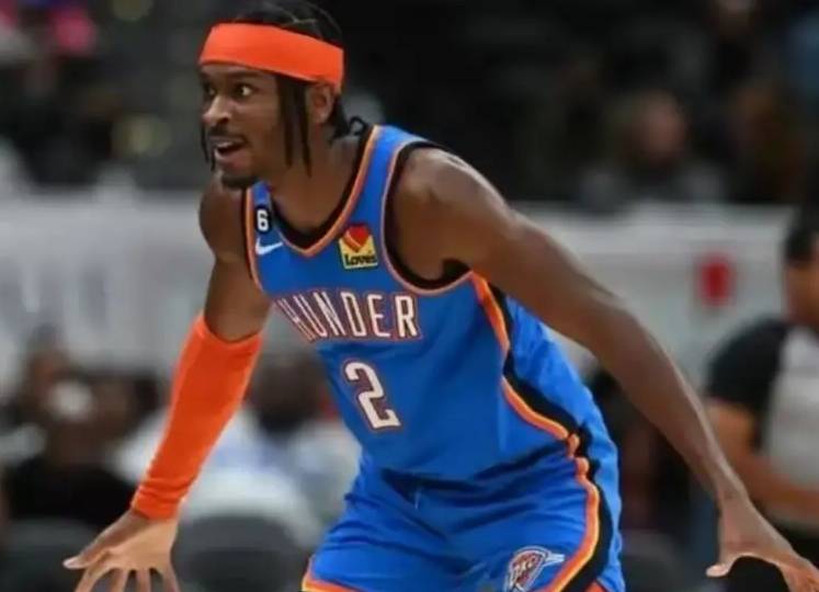 库里本人都 库里本人都