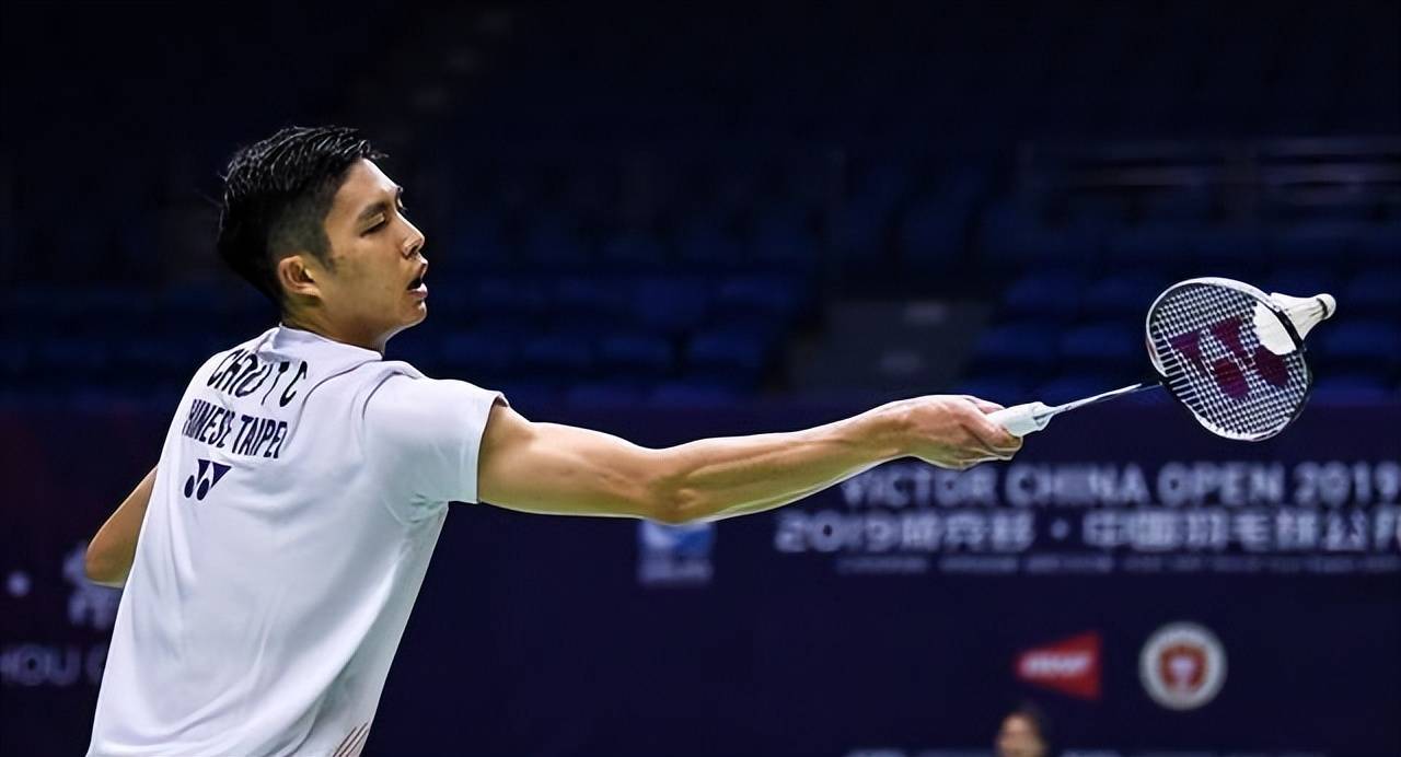 却通过坚持 却通过坚持